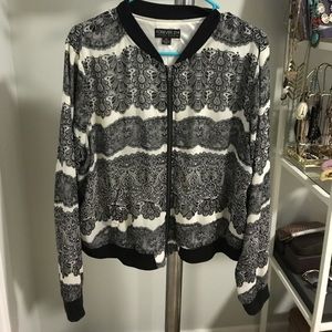 Bomber Jacket 3X (Forever 21)
